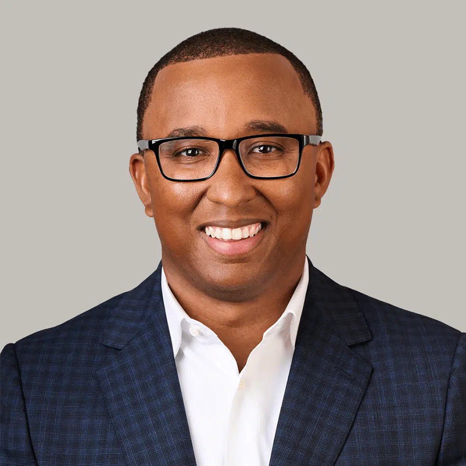 kenny burgess headshot