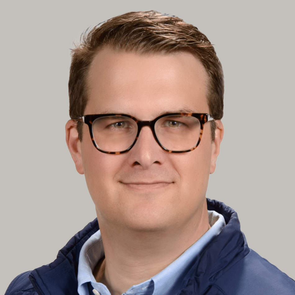 joe gartland headshot